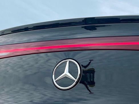 Certified 2024 Mercedes-Benz EQS 580 4MATIC Sedan image 9