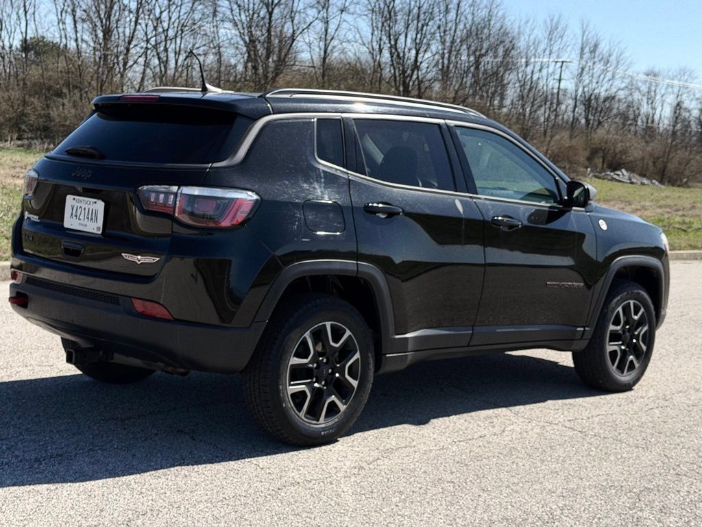 Used 2019 Jeep Compass Trailhawk AWD/4WD image 33