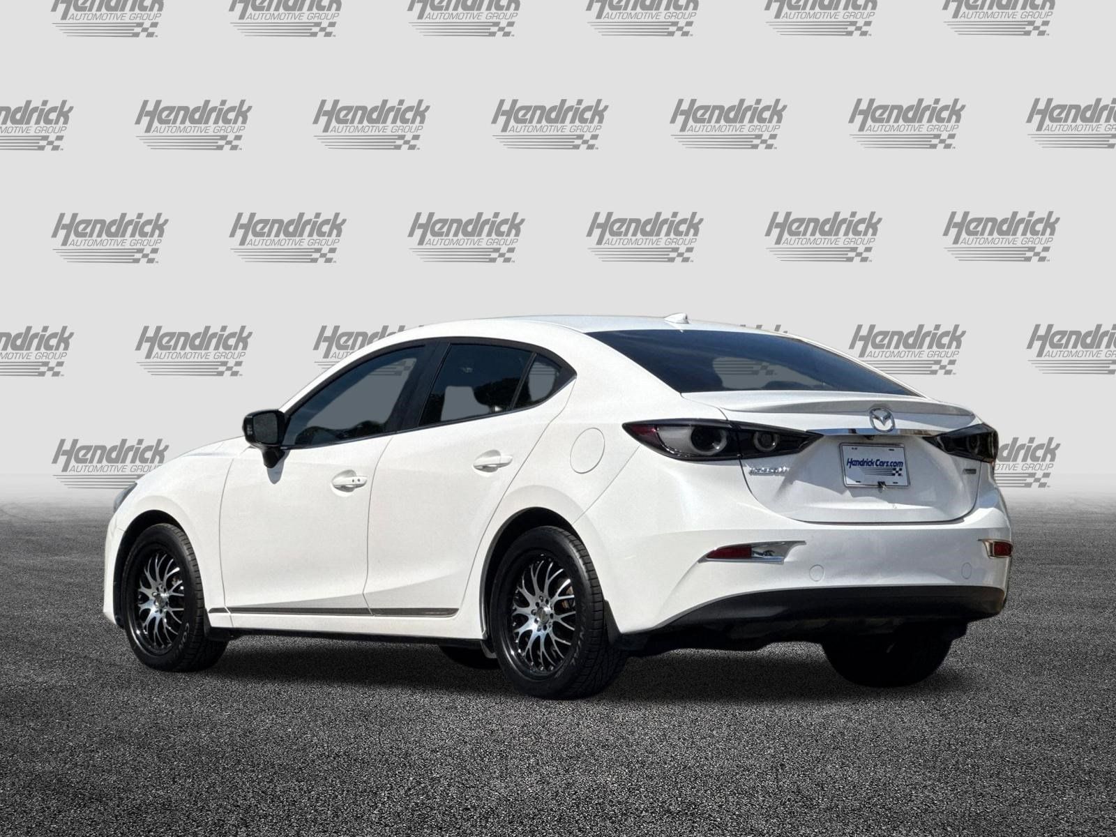 Used 2014 MAZDA MAZDA3 i Touring w/ Technology Package FWD image 7