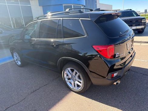 Used 2025 Honda Passport EX-L image 5