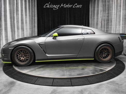 Used 2013 Nissan GT-R Black Edition AWD/4WD image 1