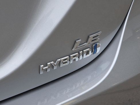 Used 2019 Toyota Camry LE image 36