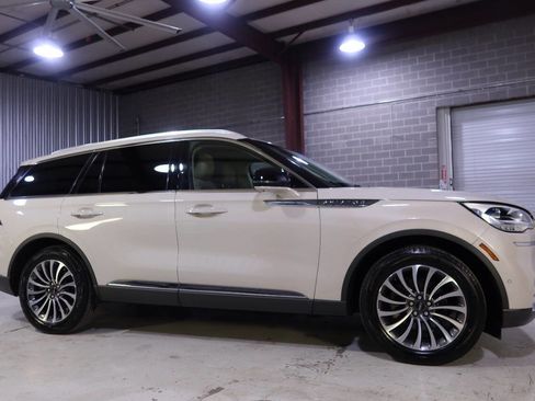 Used 2021 Lincoln Aviator Reserve w/ Equipment Group 201A image 7
