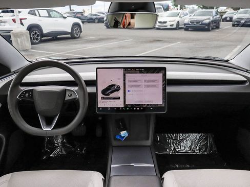 Used 2024 Tesla Model 3 Standard Range RWD image 13