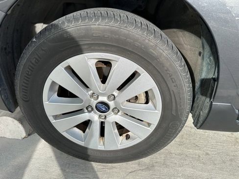 Used 2018 Subaru Outback 2.5i Premium image 14