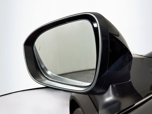 Used 2023 Nissan Ariya AWD image 16