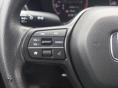 Used 2024 Honda HR-V LX image 4