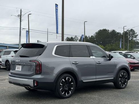 Used 2023 Kia Telluride SX FWD image 9