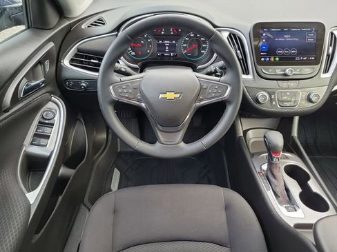 Certified 2025 Chevrolet Malibu RS image 13