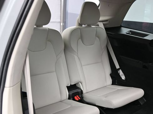 Used 2024 Volvo XC90 T8 Plus AWD/4WD image 45