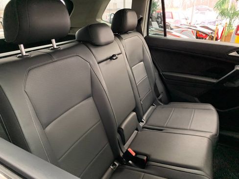 Used 2019 Volkswagen Tiguan SEL image 13