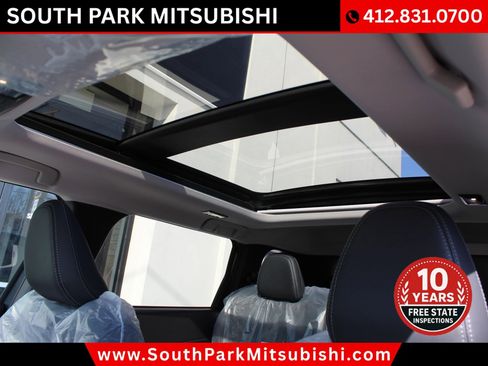 New 2026 Mitsubishi Outlander SE image 23