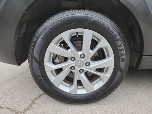 Used 2019 Hyundai Tucson Value FWD image 9