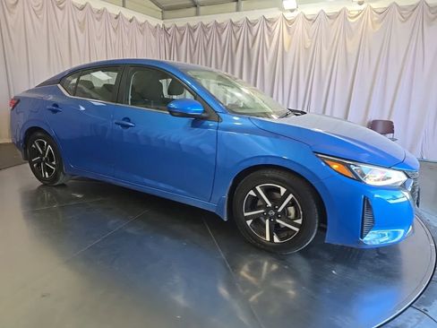 Used 2024 Nissan Sentra SV FWD image 6
