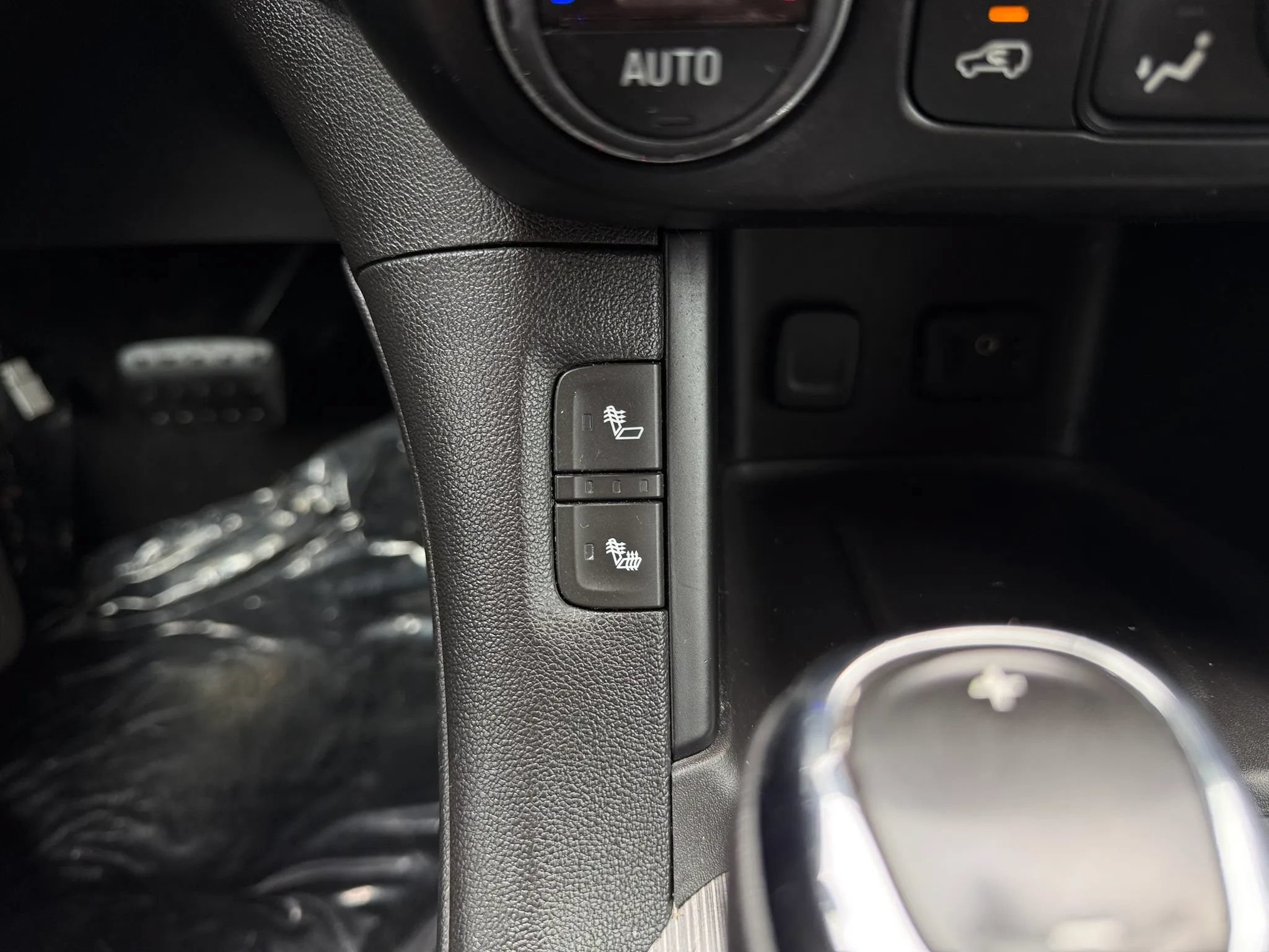 Used 2019 GMC Acadia SLT FWD image 31