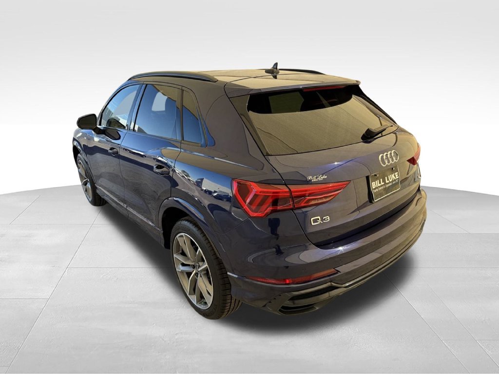 Used 2022 Audi Q3 2.0T Premium w/ Black Optic Sport Package AWD/4WD image 9