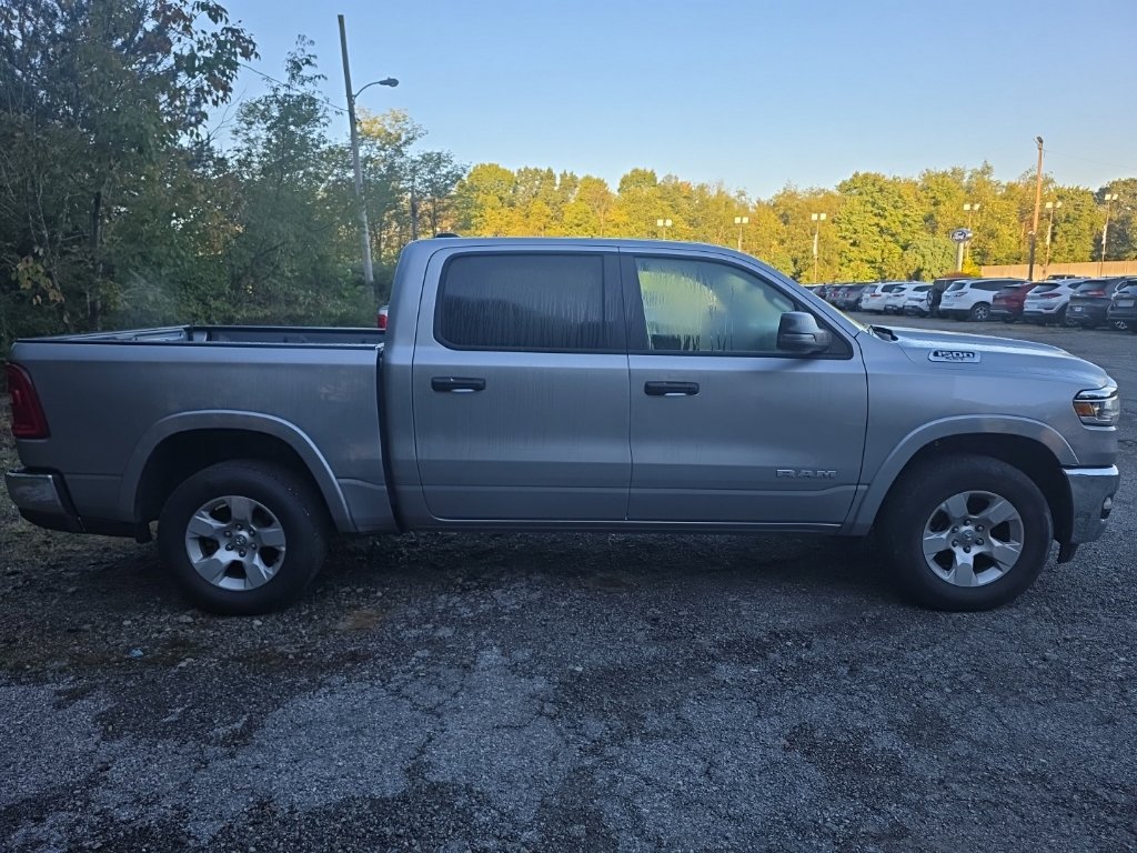 Used 2025 RAM 1500 Big Horn AWD/4WD image 9
