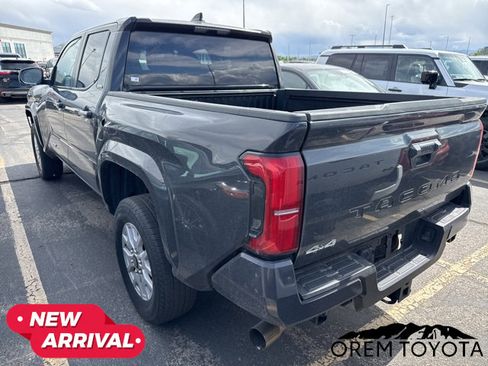 Used 2024 Toyota Tacoma SR5 image 3