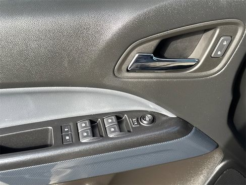 Used 2022 Chevrolet Colorado Z71 image 30