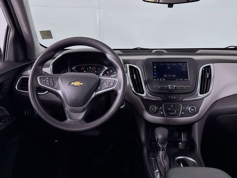Used 2022 Chevrolet Equinox LT w/ LPO, Floor Liner Package AWD/4WD image 12