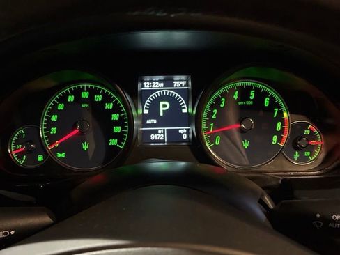 Used 2016 Maserati GranTurismo Sport image 19