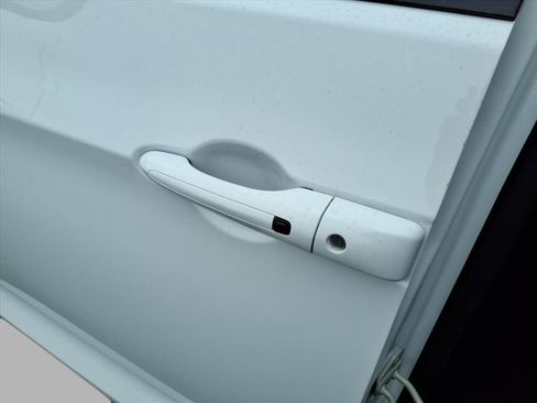 New 2026 Chrysler Pacifica Select image 18