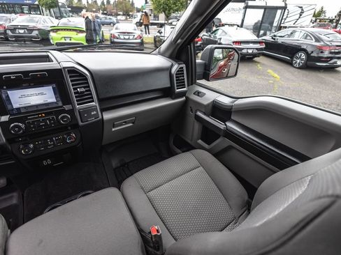 Used 2016 Ford F150 XLT w/ Equipment Group 302A Luxury AWD/4WD image 28