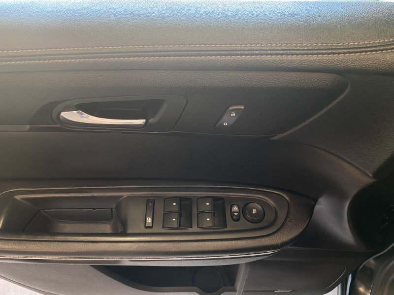 Used 2016 GMC Acadia SLT AWD/4WD image 31