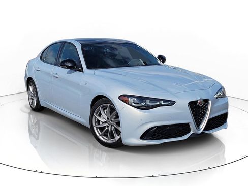 Used 2024 Alfa Romeo Giulia Ti w/ Active Assist Plus Package RWD image 1