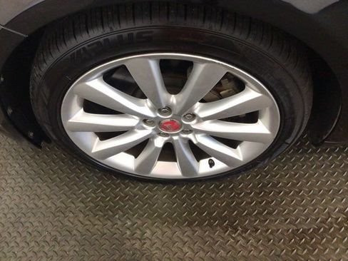 Used 2014 Jaguar XF 3.0 RWD image 26