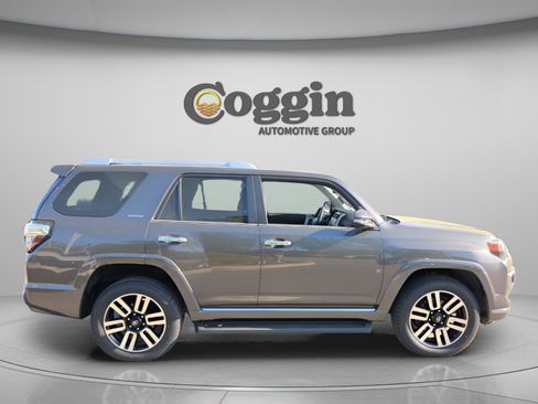 Used 2022 Toyota 4Runner Limited image 6