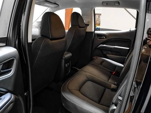 Used 2020 Chevrolet Colorado LT w/ Safety Package RWD image 35
