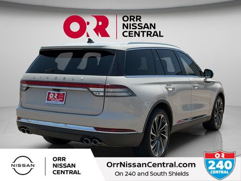 Used 2023 Lincoln Aviator Reserve w/ Equipment Group 201A RWD image 5