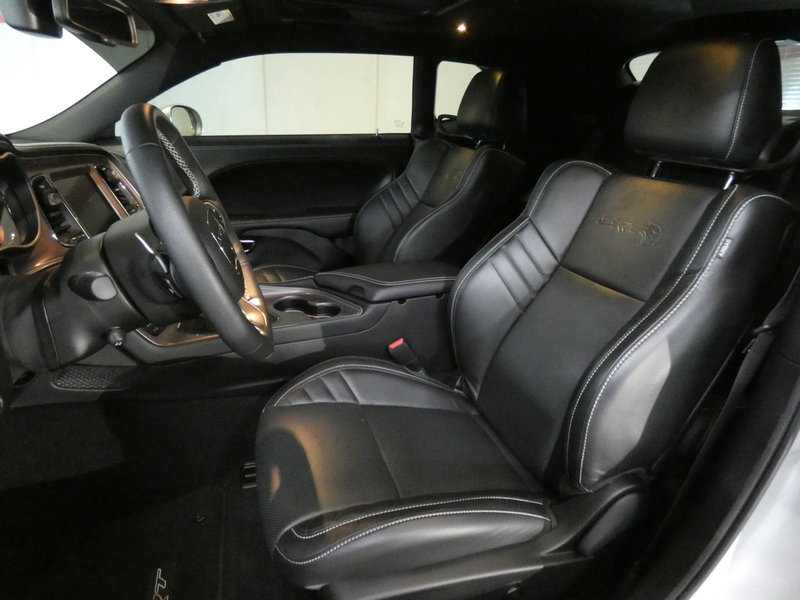 Used 2023 Dodge Challenger SRT Hellcat RWD image 8