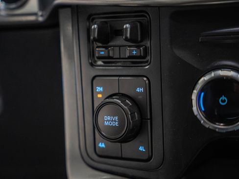 Certified 2023 Ford F150 Lariat w/ Equipment Group 502A High image 33