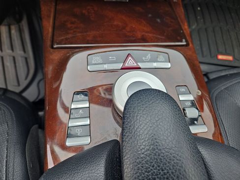 Used 2012 Mercedes-Benz S 550 image 19