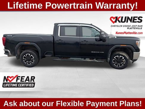 Used 2020 GMC Sierra 2500 SLE image 3
