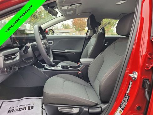 New 2025 Kia K4 LXS image 8