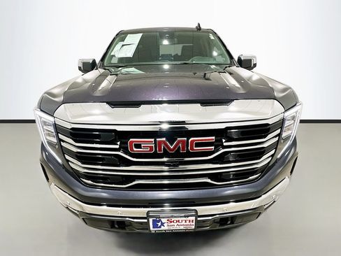 Used 2025 GMC Sierra 1500 SLT AWD/4WD image 2