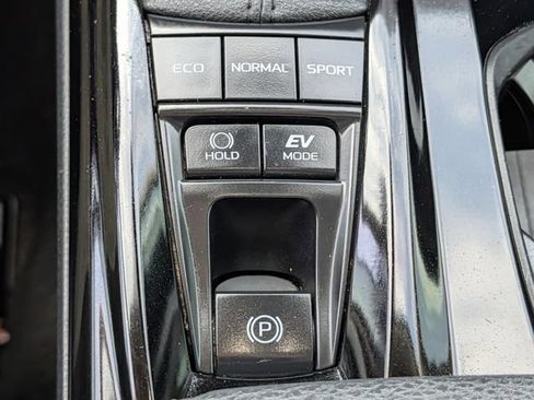 Certified 2025 Toyota Camry XLE FWD image 18