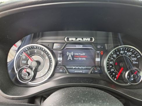 Used 2019 RAM 1500 Big Horn AWD/4WD image 4