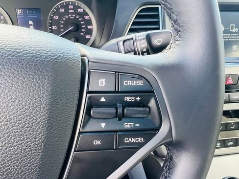 Used 2016 Hyundai Sonata Sport w/ Option Group 1V image 15