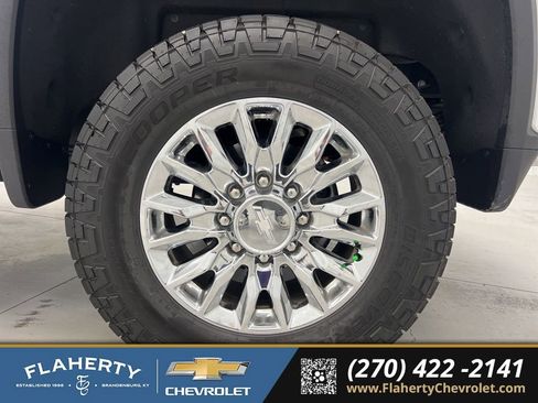 Used 2024 Chevrolet Silverado 3500 High Country w/ Technology Package image 20