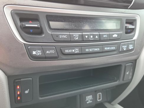 Used 2021 Honda Pilot Special Edition image 21