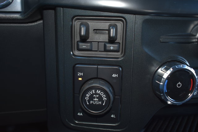 Used 2025 Ford F150 Raptor AWD/4WD image 38