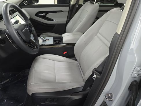 Used 2024 Land Rover Range Rover Evoque S image 5