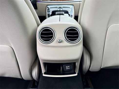 Used 2017 Mercedes-Benz E 300 4MATIC image 21