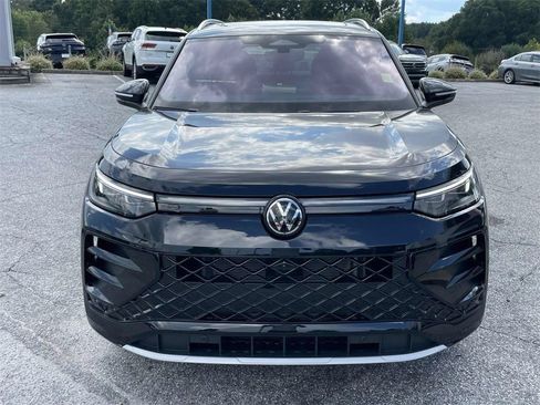 Used 2025 Volkswagen Atlas SEL Premium R-Line AWD/4WD image 10