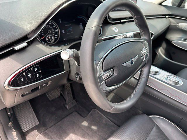 Used 2025 Genesis GV70 2.5T w/ Advanced Package AWD/4WD image 21