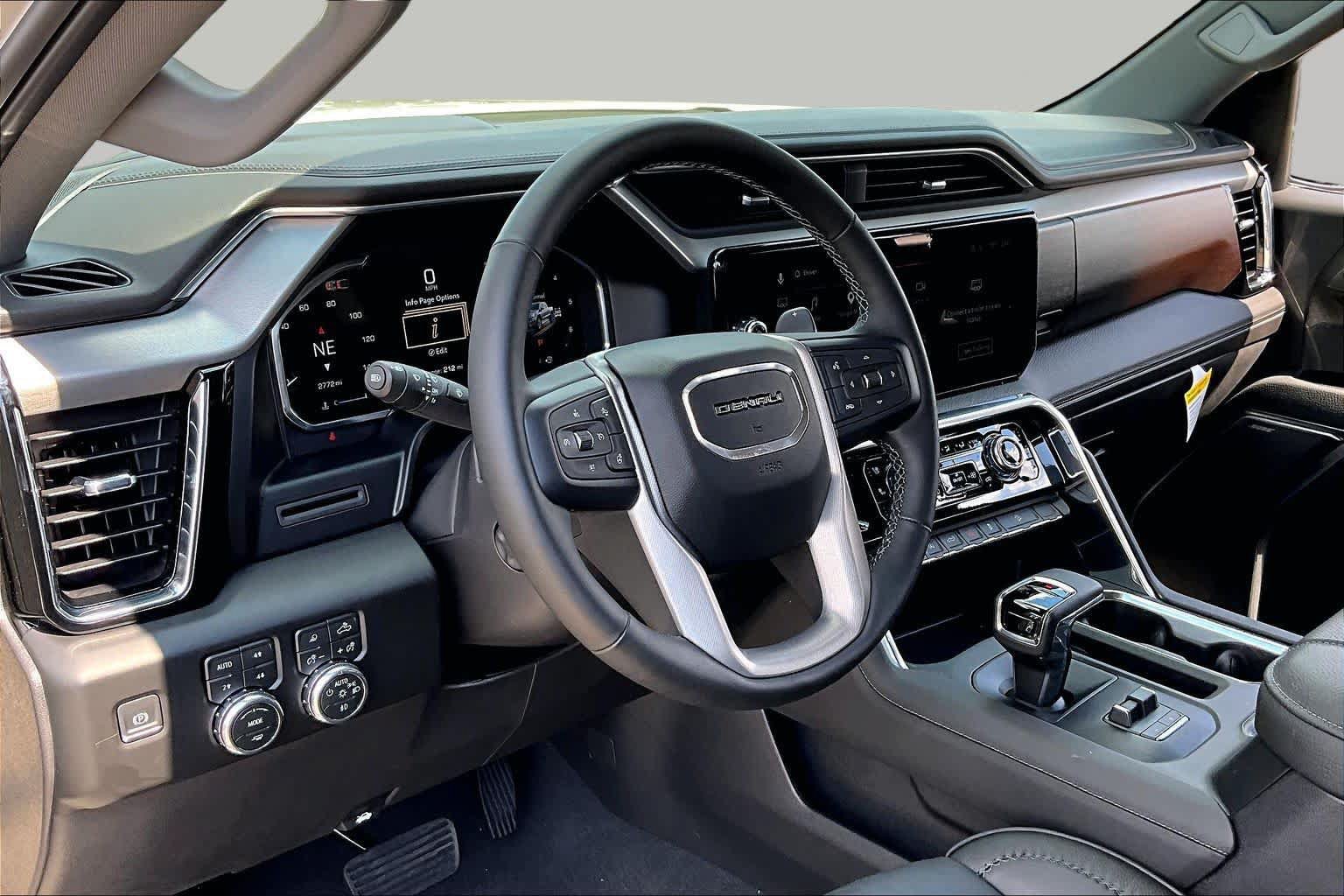 Used 2026 GMC Sierra 1500 Denali AWD/4WD image 18